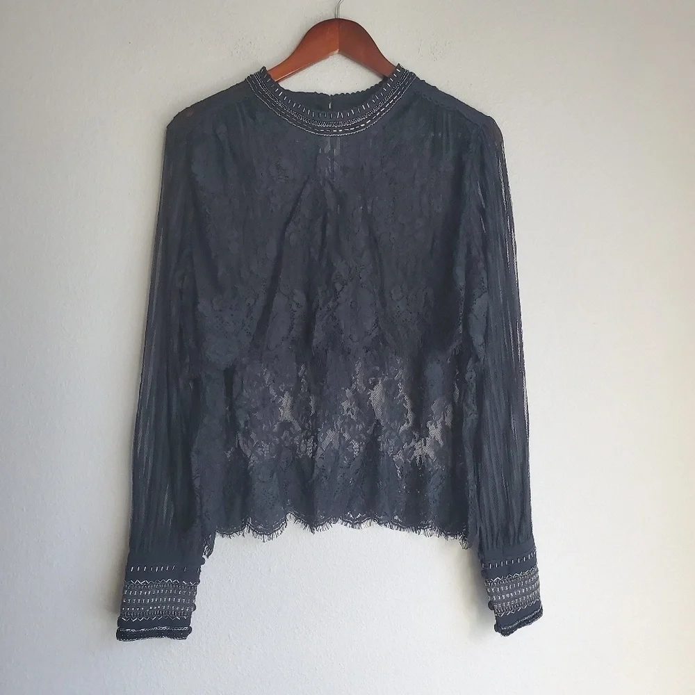 Bl-nk London Mileena Lace Top size S NWT